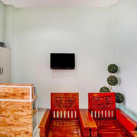 Oyo 91170 Ayahanda Residence Medan Kültér fotó