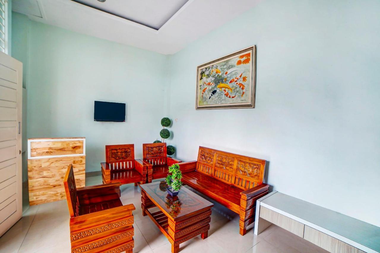 Oyo 91170 Ayahanda Residence Medan Kültér fotó