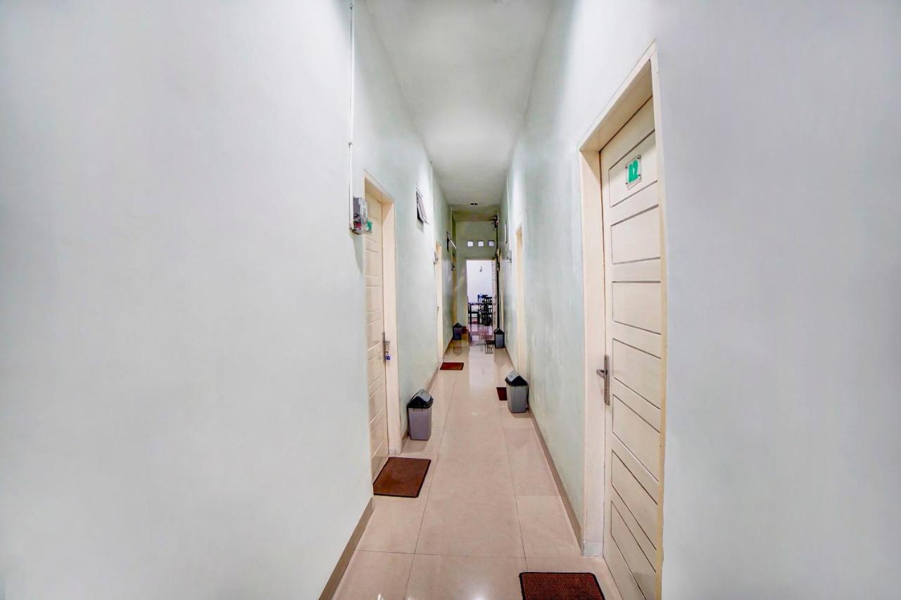 Oyo 91170 Ayahanda Residence Medan Kültér fotó