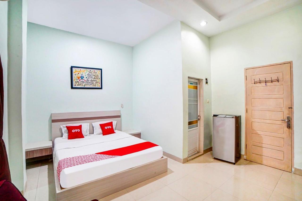 Oyo 91170 Ayahanda Residence Medan Kültér fotó