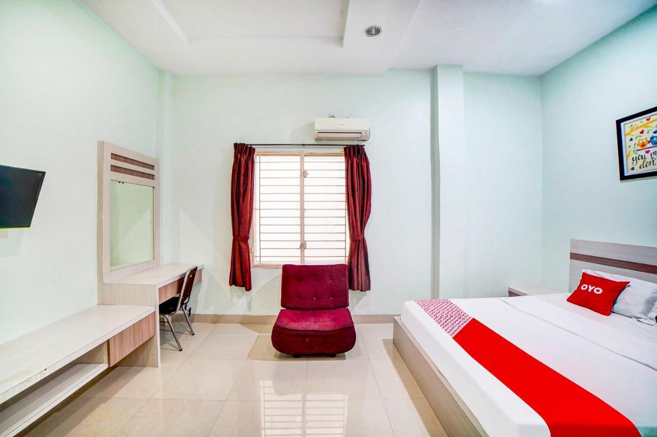 Oyo 91170 Ayahanda Residence Medan Kültér fotó