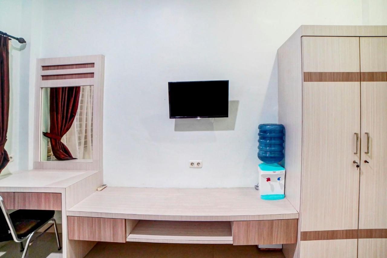 Oyo 91170 Ayahanda Residence Medan Kültér fotó