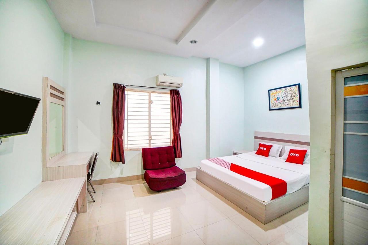 Oyo 91170 Ayahanda Residence Medan Kültér fotó